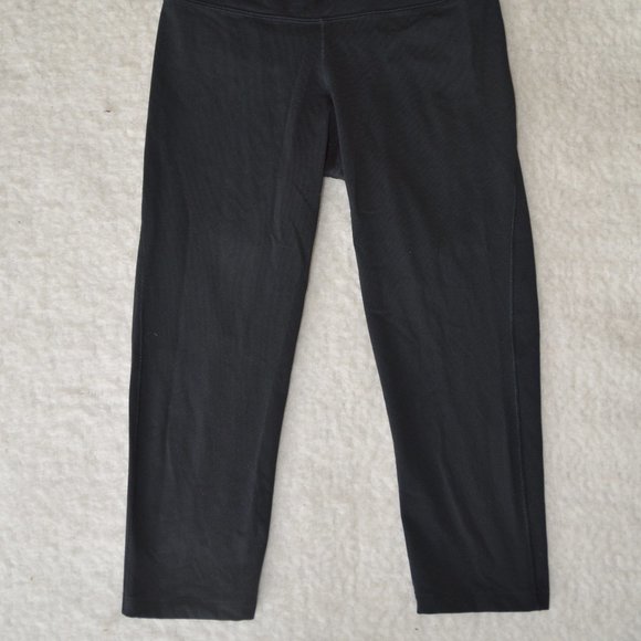 Nike Cropped Leggings - Picture 2 of 2